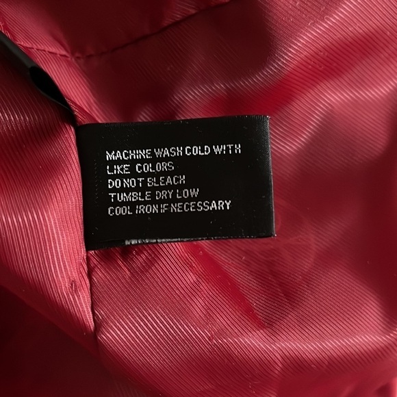 Nice style red jacket - Picture 10 of 11